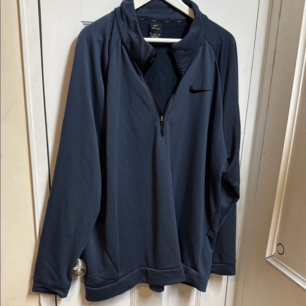 Nike Black Performance Jacket with Quarter-Zip and Standing Collar dri-fit